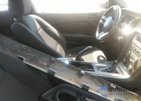 2014 Ford Mustang Gt z USA, uszkodzony, nr VIN 1ZVBP8CF4E5284971